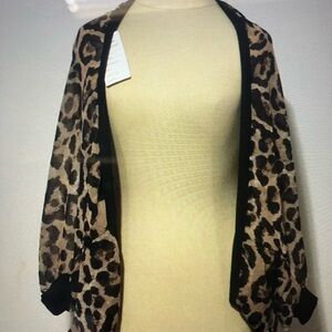 Macro light cheetah print cover up drop shoulders